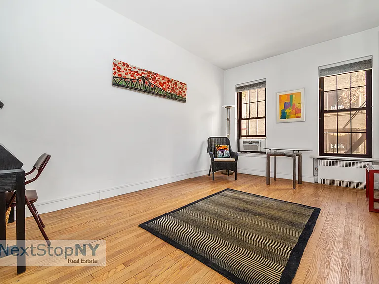 235 E 54th St #2D — Photo 3