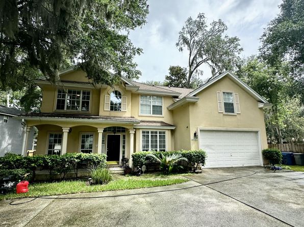 2298 Huckins Ct