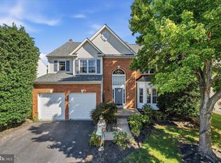44144 Merrywood Ct, Ashburn, VA 20147