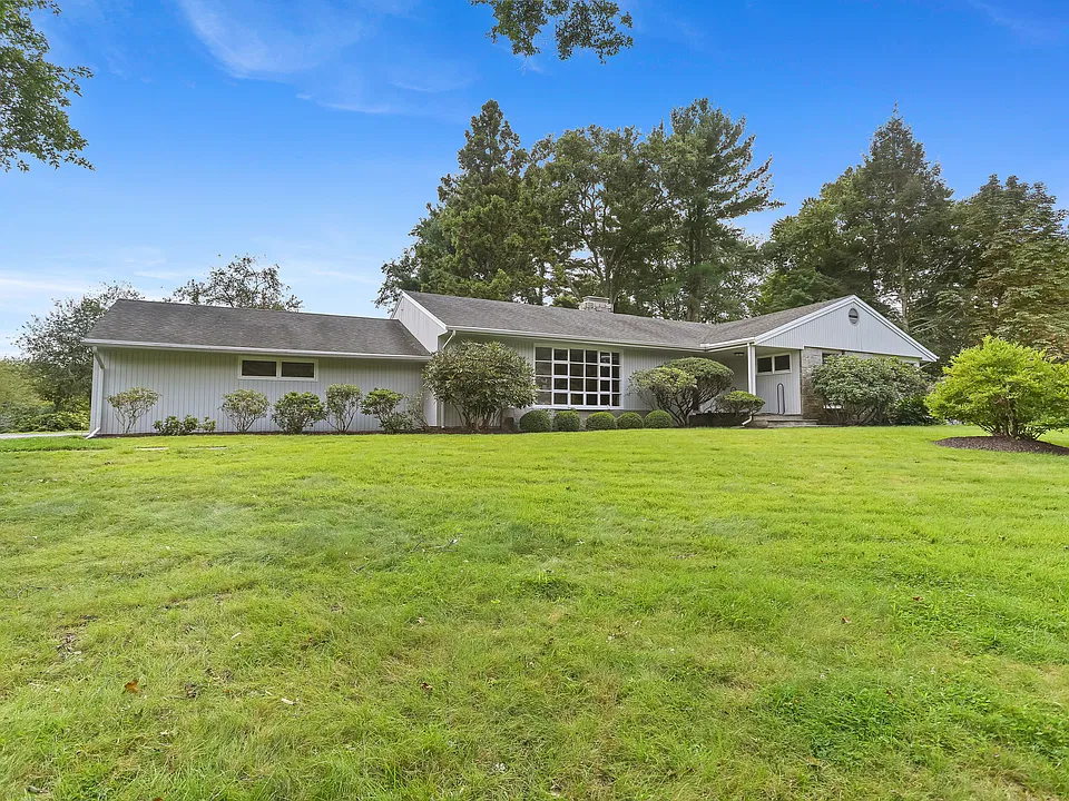 6 Bonnie Brook Rd