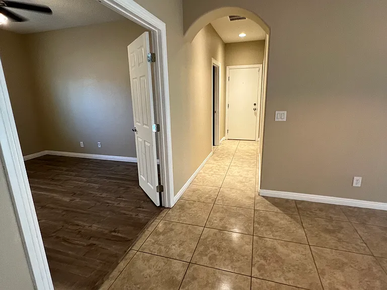 7874 Barntucket Ave — Photo 32