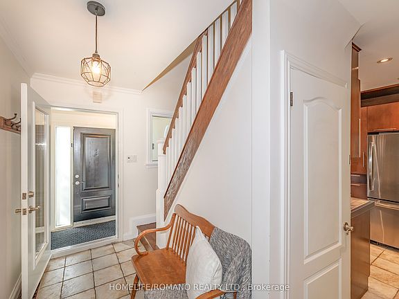 3rd image of 45 Riverview Hts