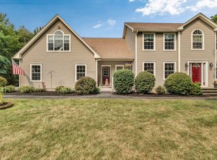 7 Beech Ridge Dr, Hermon, ME 04401