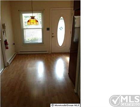 5th image of 627D Huntington Dr