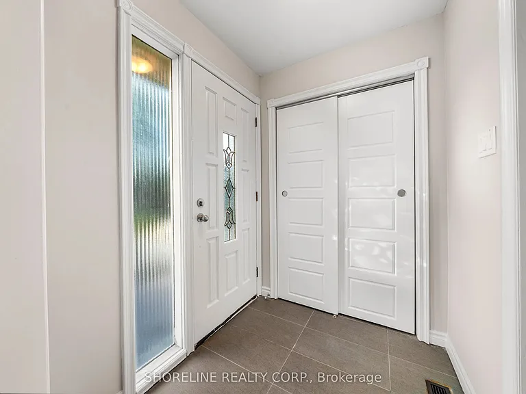 608 Raphael Ave #UPPER — Photo 5