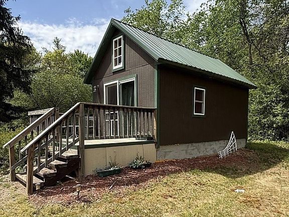 3rd image of 15266 W Taylor Road