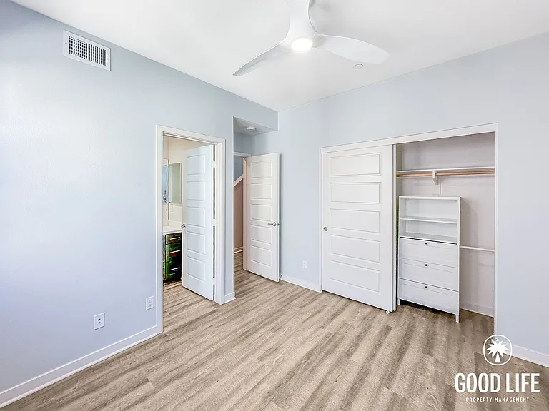 2114 Element Way — Photo 10