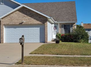 40 Rounds Rd, Normal, IL 61704