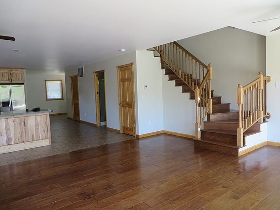 4th image of 12456 E Metcalf Ave