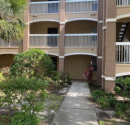 2nd image of 13953 Fairway Island Dr APT 615
