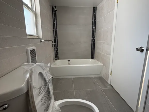 44 Broadway image 9 of 11