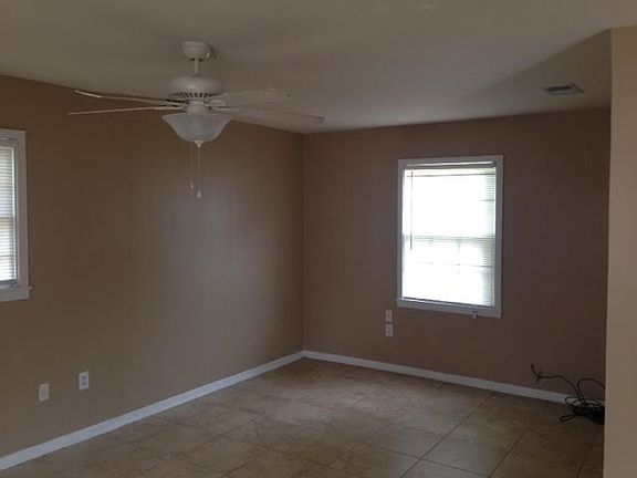 4th image of 2509 University Ave