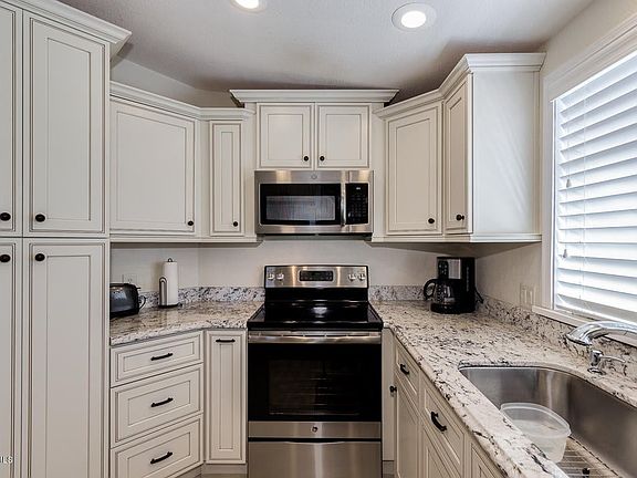 4th image of 6186 S Cypress Point Dr