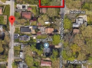 Huntington Dr, Mastic beach, NY 11951