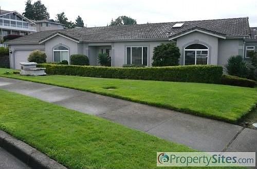 1st image of 6702 N Parkview Ln