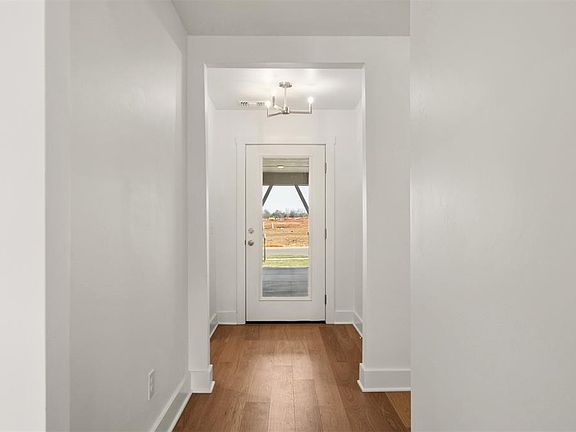 4th image of 623 Berline Rd