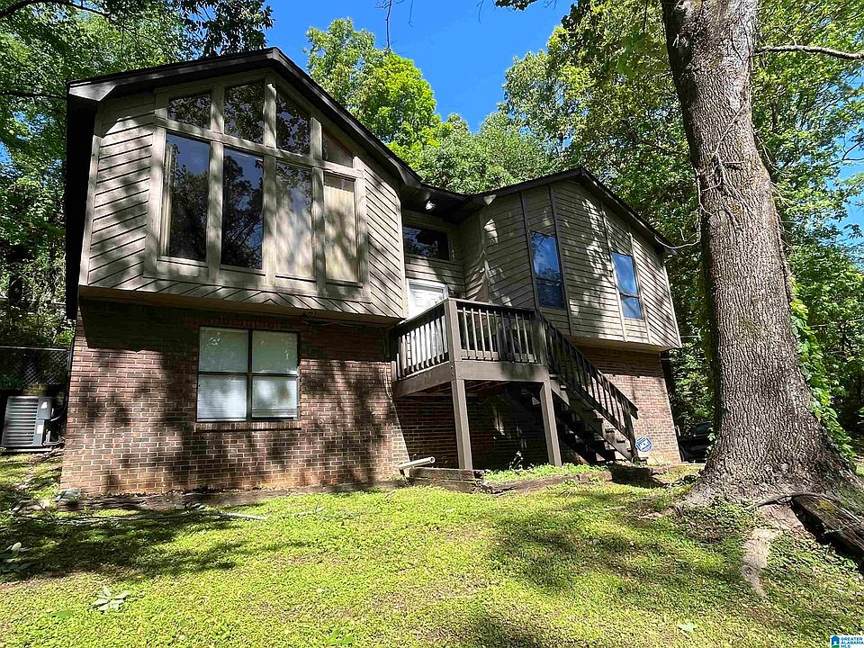 1st image of 4062 Hickory Dr NW