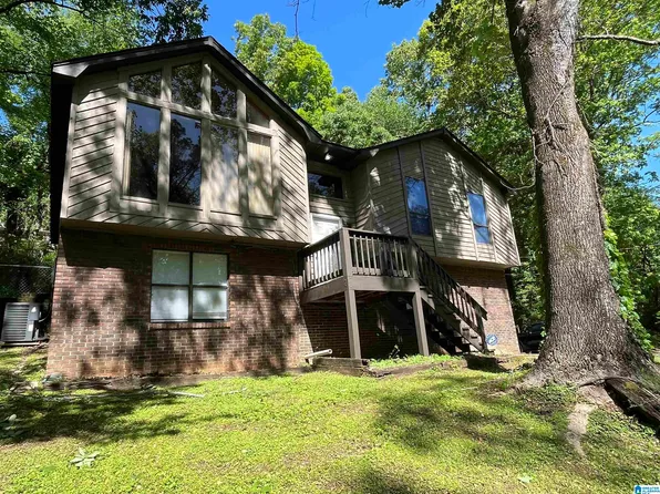 4062 Hickory Dr NW, Pinson, AL 35126