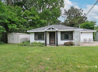 143 Eagle Point Rd, Fox Lake, IL 60020