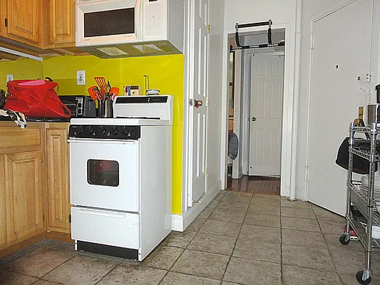 Rented by City Connections Realty | media 20