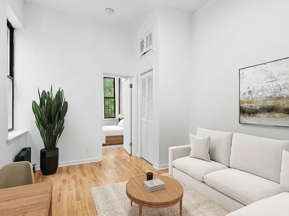 424 E 115th St APT 1C, Manhattan, NY 10029