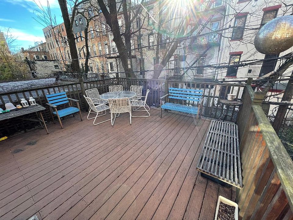 1st image of 1284 Pacific St APT 2C