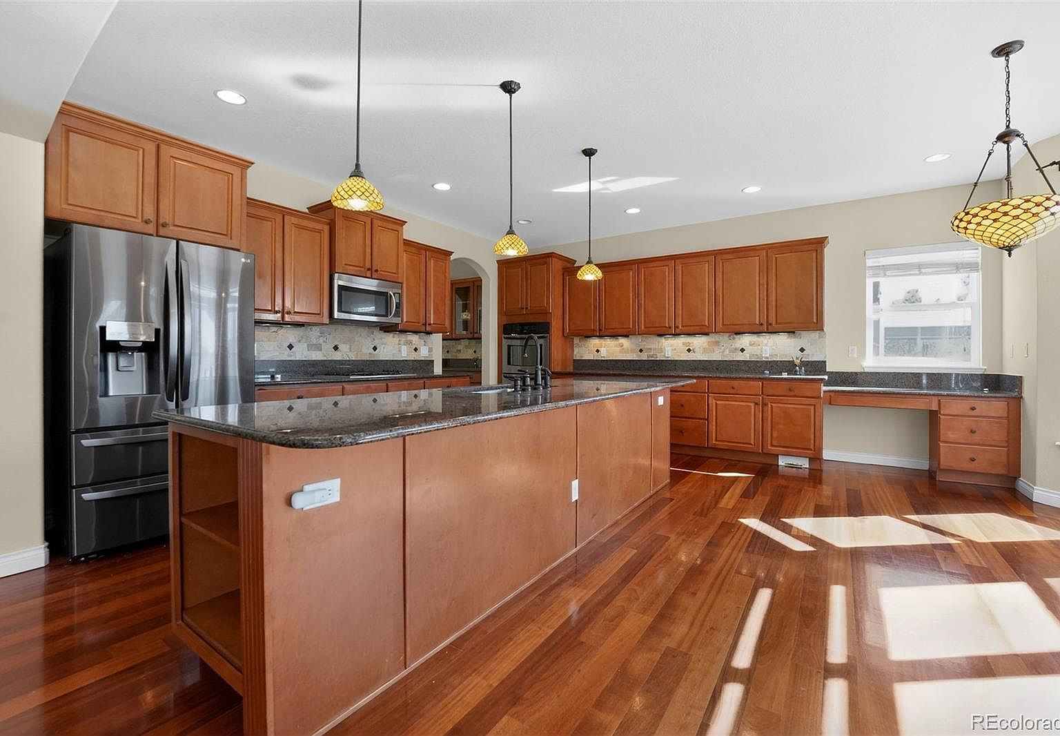 15258 W 75th Place - Photo 5