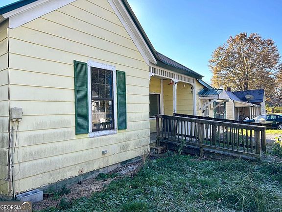 5th image of 3414 Hyland Dr