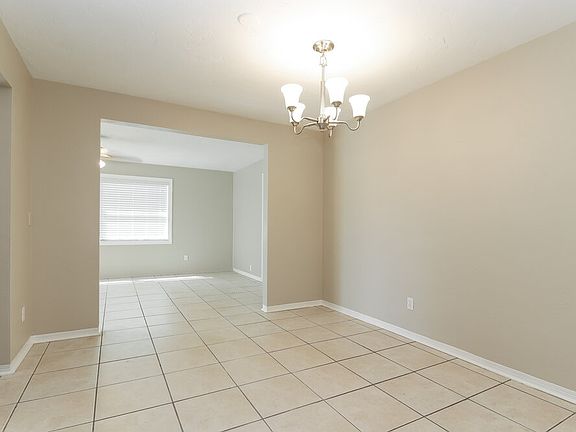 4th image of 8760 140th St