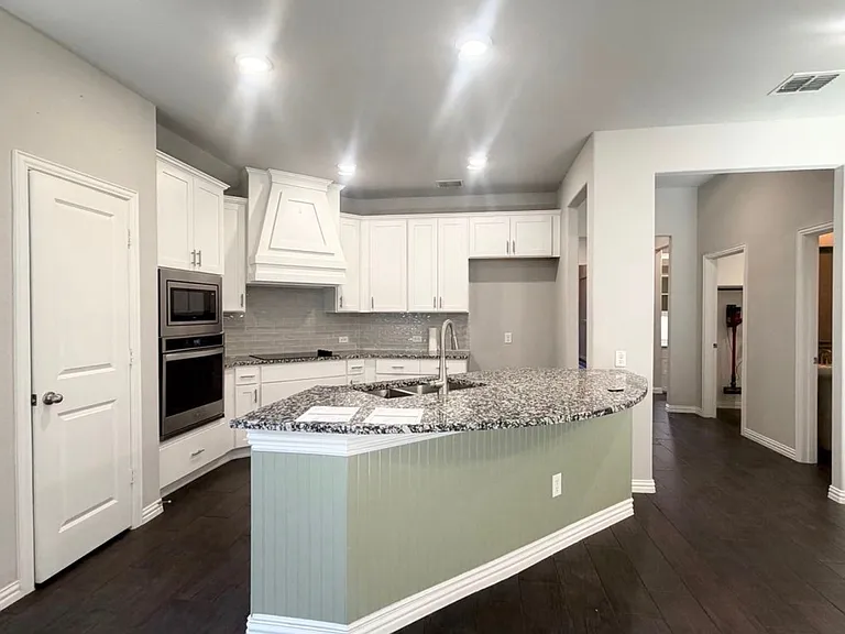 521 Hillcrest Cir — Photo 13