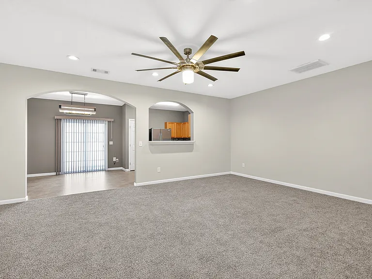 8333 Rossi Rd — Photo 3