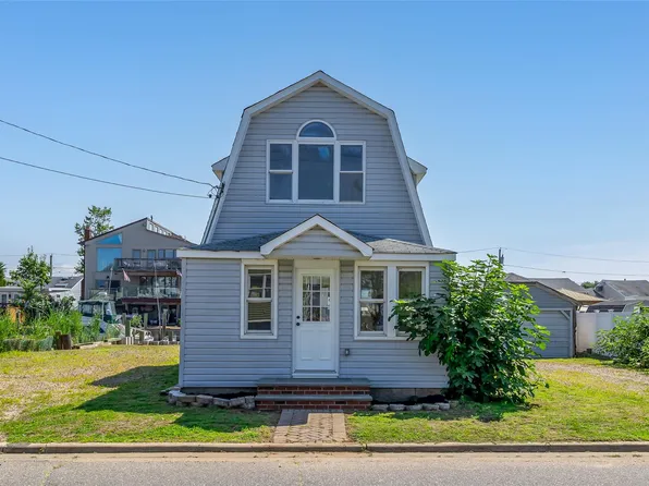 2601 Ocean Avenue, Seaford, NY 11783