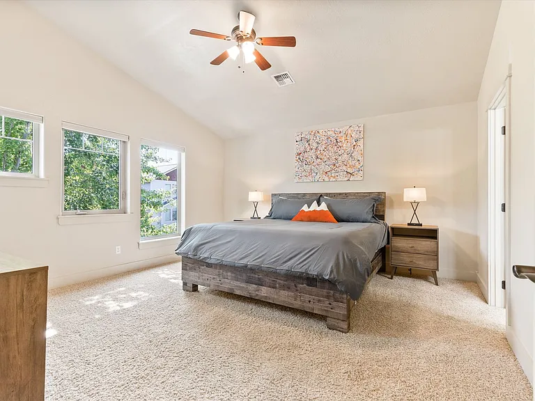 20184 Merriewood Ln — Photo 19