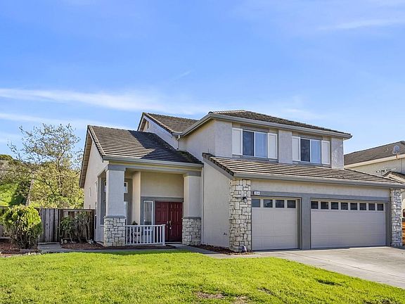 3rd image of 1014 Sandhurst Drive