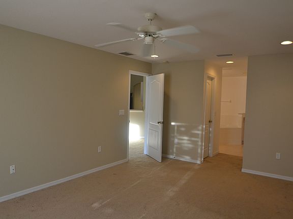 4th image of 1808 Hudson Ct