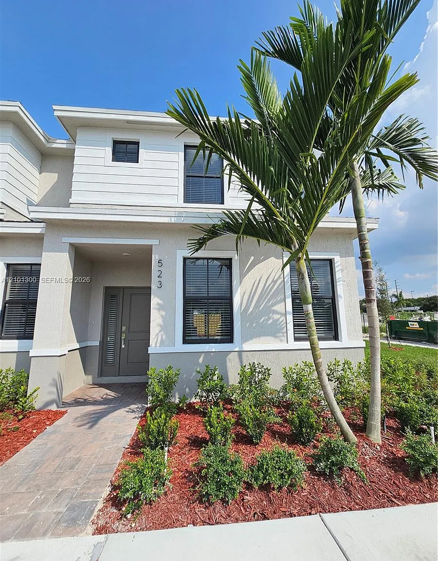 Miami Land And Developmen — Photo 1