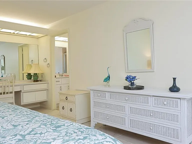 28387 Las Palmas Cir — Photo 19