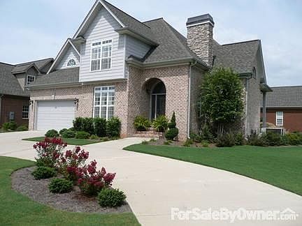 Call to schedule a tour of this : Immaculate home in desirable Keystone Sub. Located in convenient E