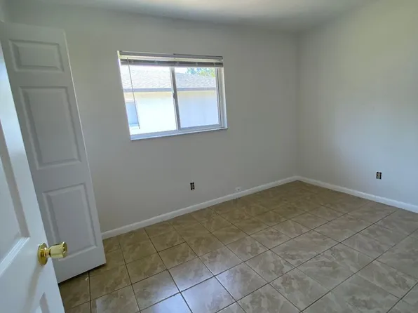 3223-3225 SW Santa Barbara Pl, 3223-3225 SW Santa Barbara Pl #D14d03760, Cape Coral, FL 33991