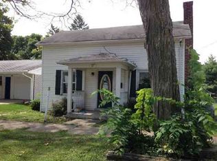 207 W Wall St, Morrison, IL 61270