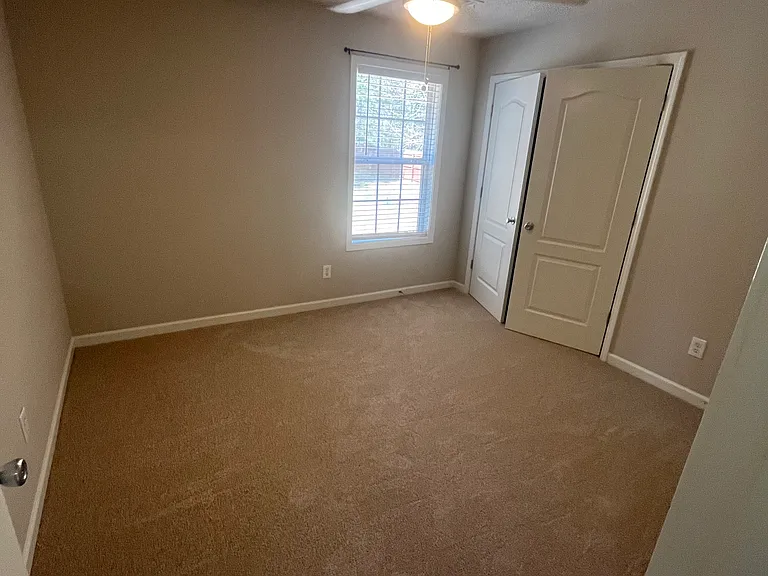 212 Rainbow Ln — Photo 12