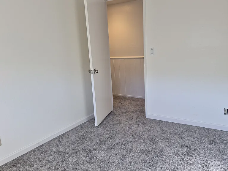 109 Corinne Ave — Photo 8