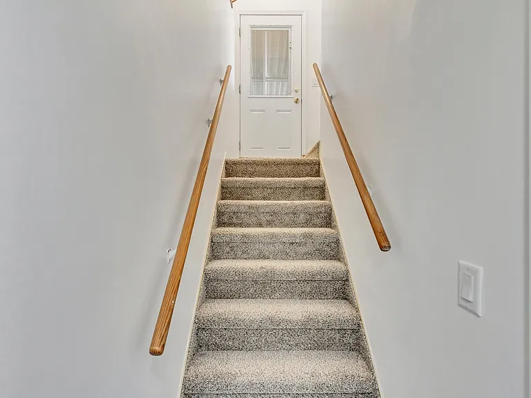 235 N 800 E — Photo 4