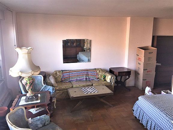3rd image of 575 Grand St Unit D1503