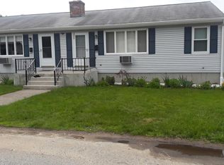 12 Victoria Ave, Rumford, RI 02916