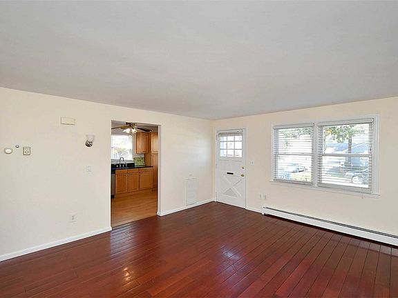 3rd image of 38 Mohegan Ave #1