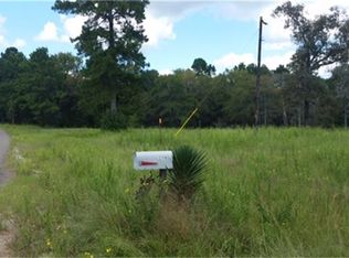 17081 Whippoorwill Rd, Navasota, TX 77868