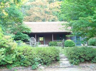 41 Wood Pond Rd, Franklin, NC 28734