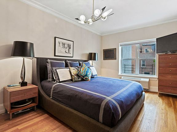 4th image of 261 W 112th St #3BB