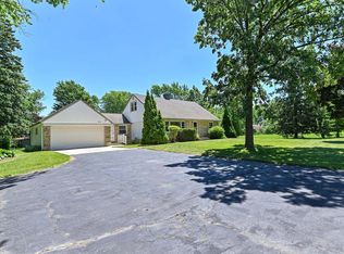 W156N8008 Pilgrim ROAD, Menomonee Falls, WI 53051